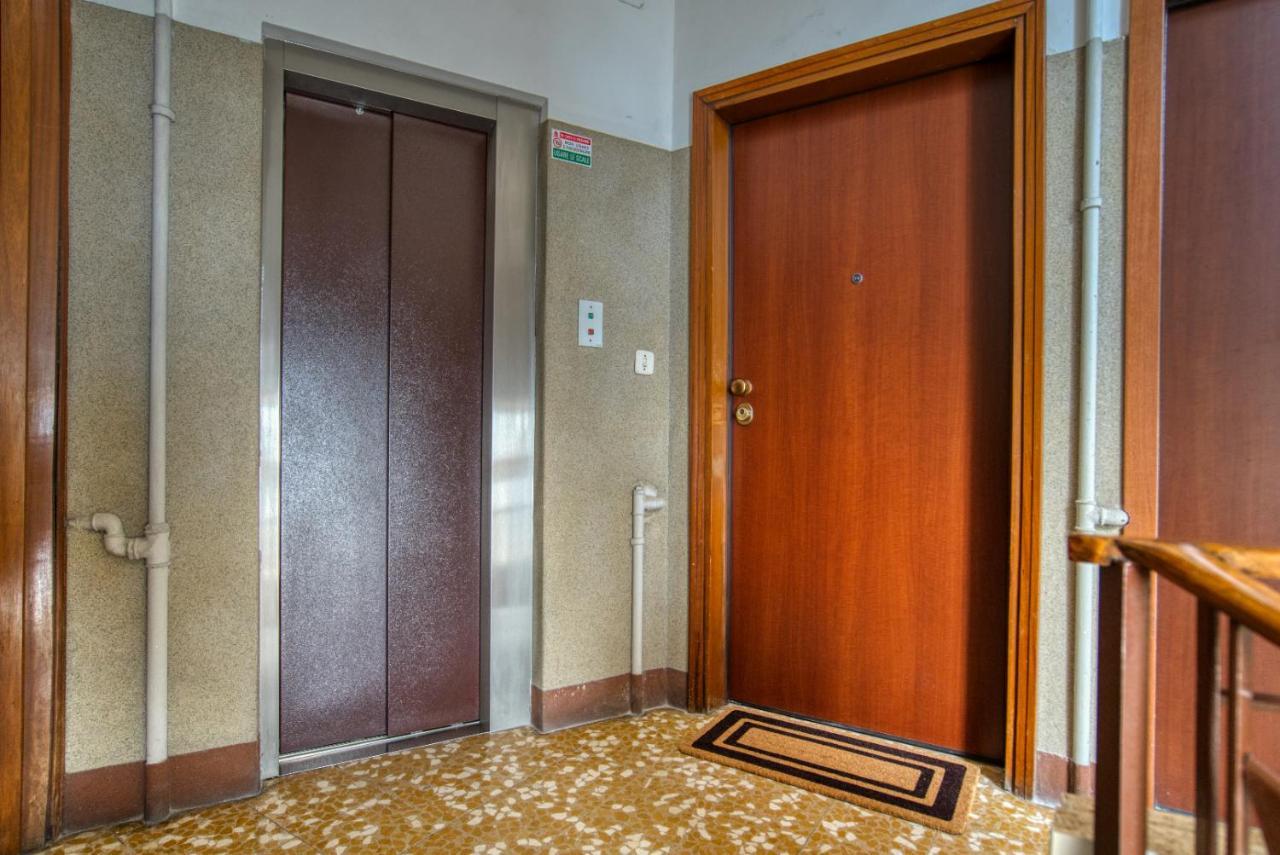 Caseospitali - Casa Mary Lou, Romantico Monolocale Ristrutturato Panoramico Milano Eksteriør billede